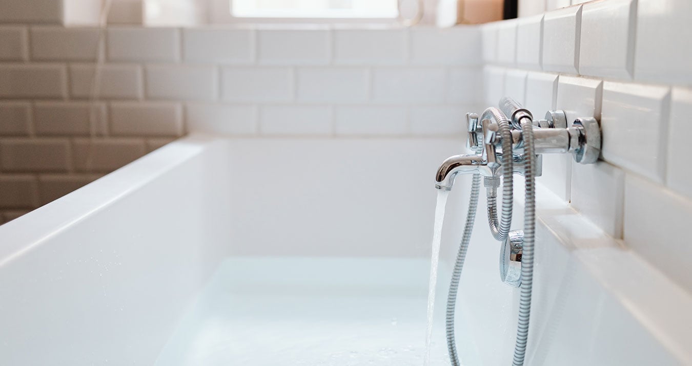 Bath filling up blog-03